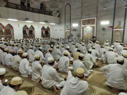 Shahzada saheb taking Misaaq of Muminaat at Zenith Hall